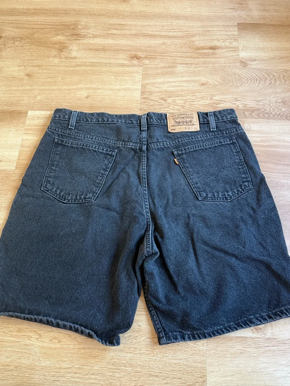 Vintage Orange Tab Levi’s Black 550 Denim Shorts Size 40